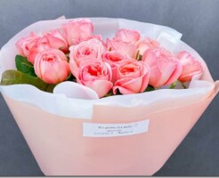 Как составить букет из розовых роз