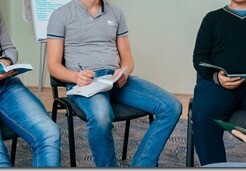 Как проходит реабилитация алкоголиков в центрах
