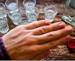 Как выйти из запоя дома - советы нарколога