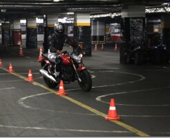 Автошкола категория А зимой научит управлять мотоциклом в сложных условиях