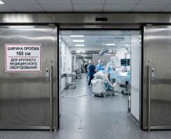 Оптимальная ширина дверей в операционную для беспрепятственного перемещения хирургического оборудования